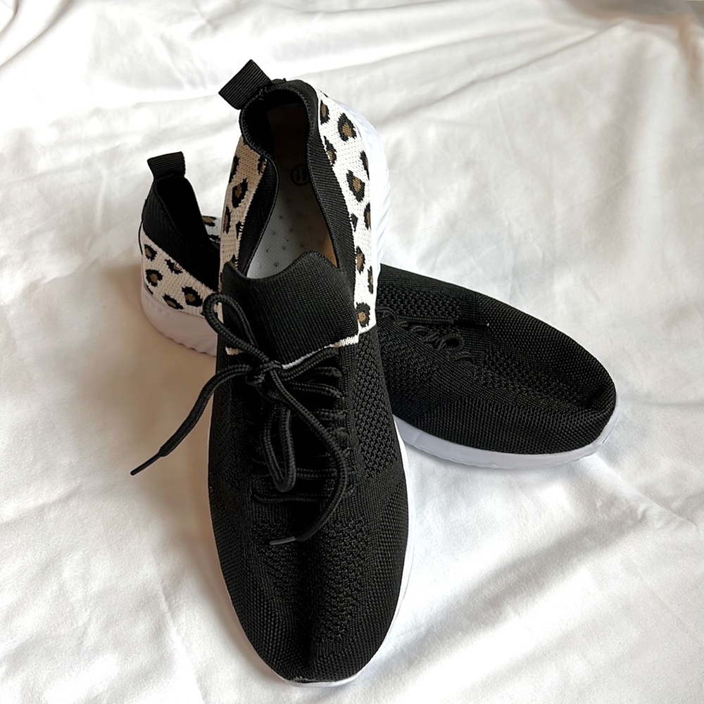 Women’s athletic or casual shoe leopard print size 41 European but run small